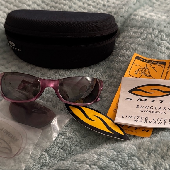 Smith Optics Slider Series sunglasses.🕶️ - Picture 9 of 9